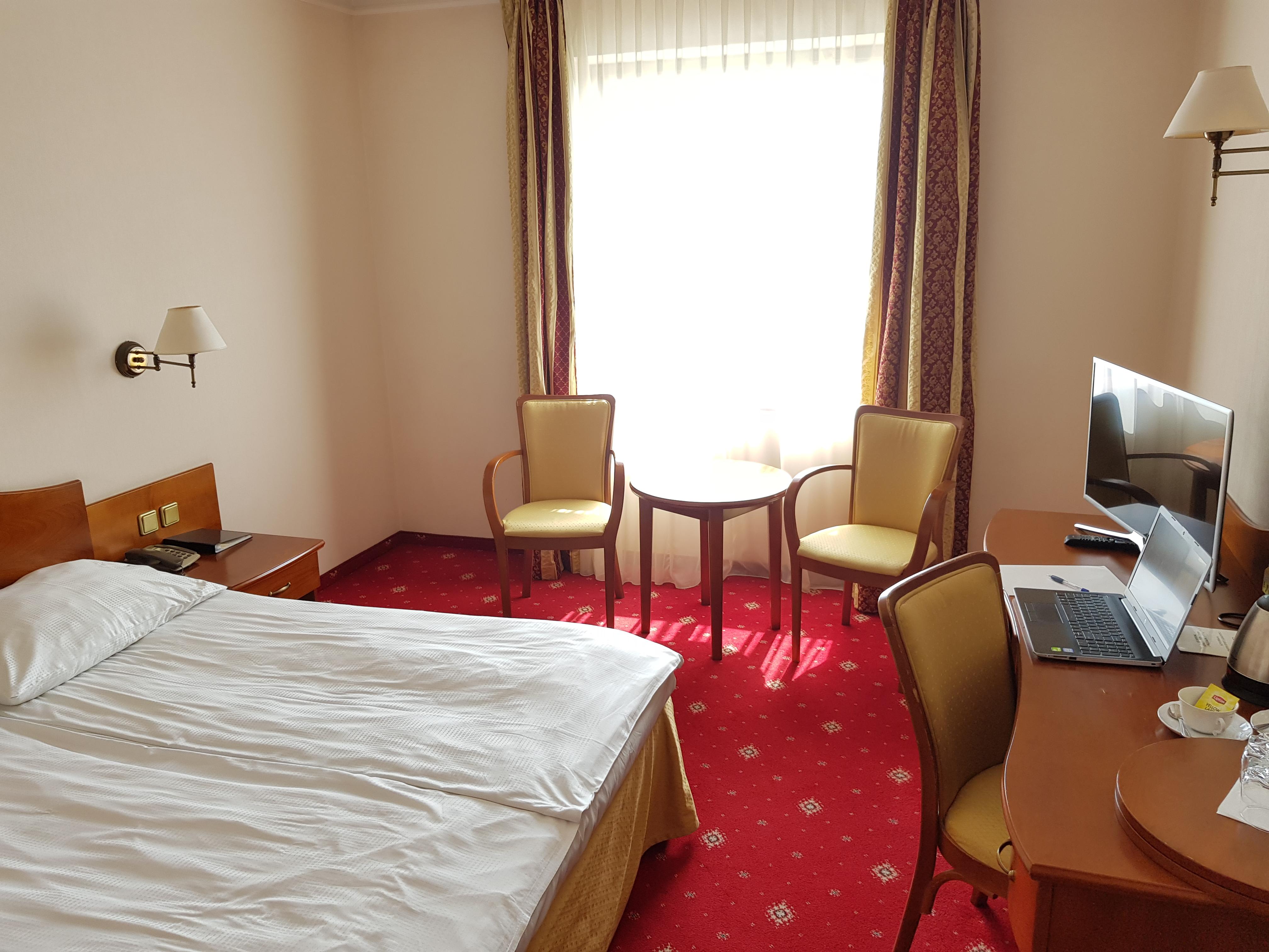 Hotel Sympozjum & Spa Краков Экстерьер фото