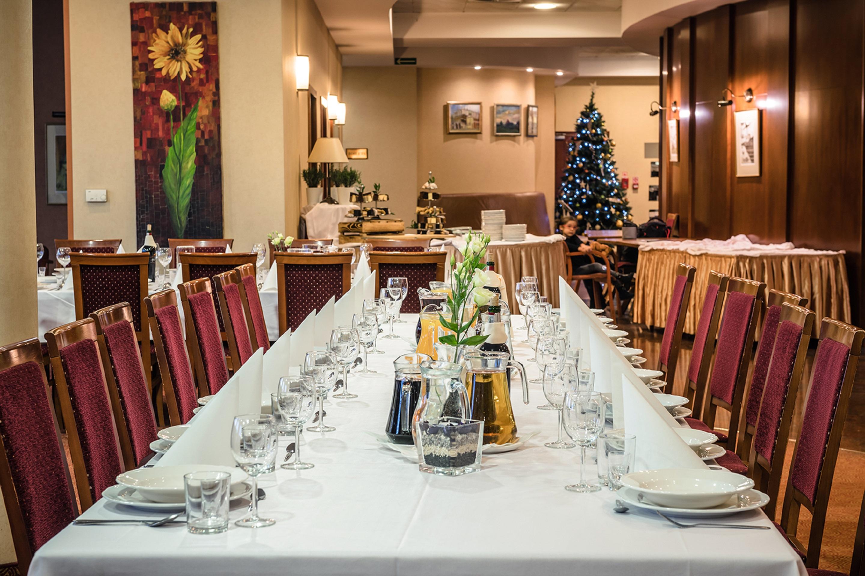 Hotel Sympozjum & Spa Краков Экстерьер фото